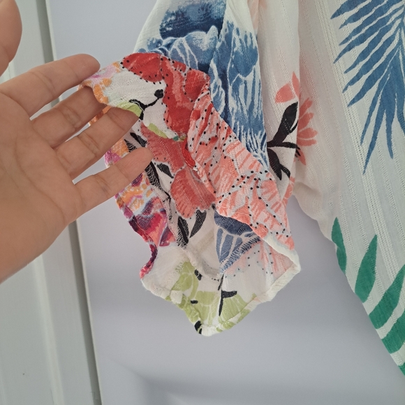 Beautiful jumpsuit. - Picture 2 of 4